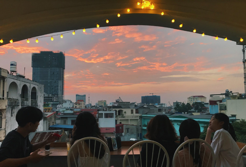 BREATHE – Rooftop Cafe
